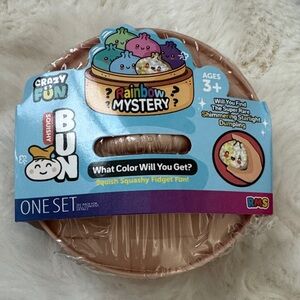 Bun Squishy Rainbow Mystery Set - Tan